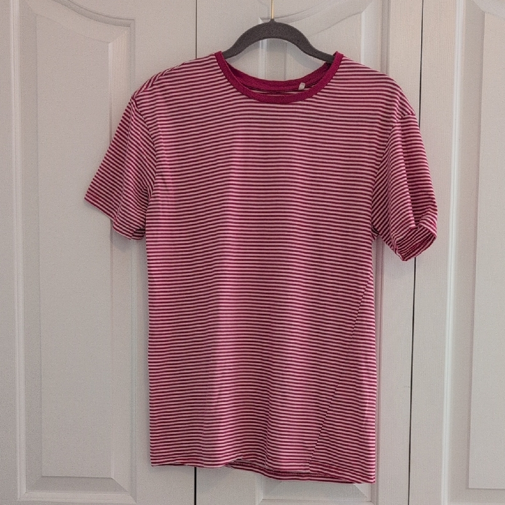 PacSun Hot Pink and White Tee